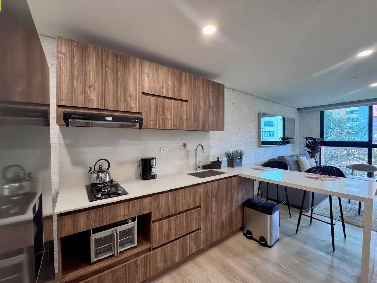 1br Near Unicentro, Upb & 2nd Parque Laureles Medellín