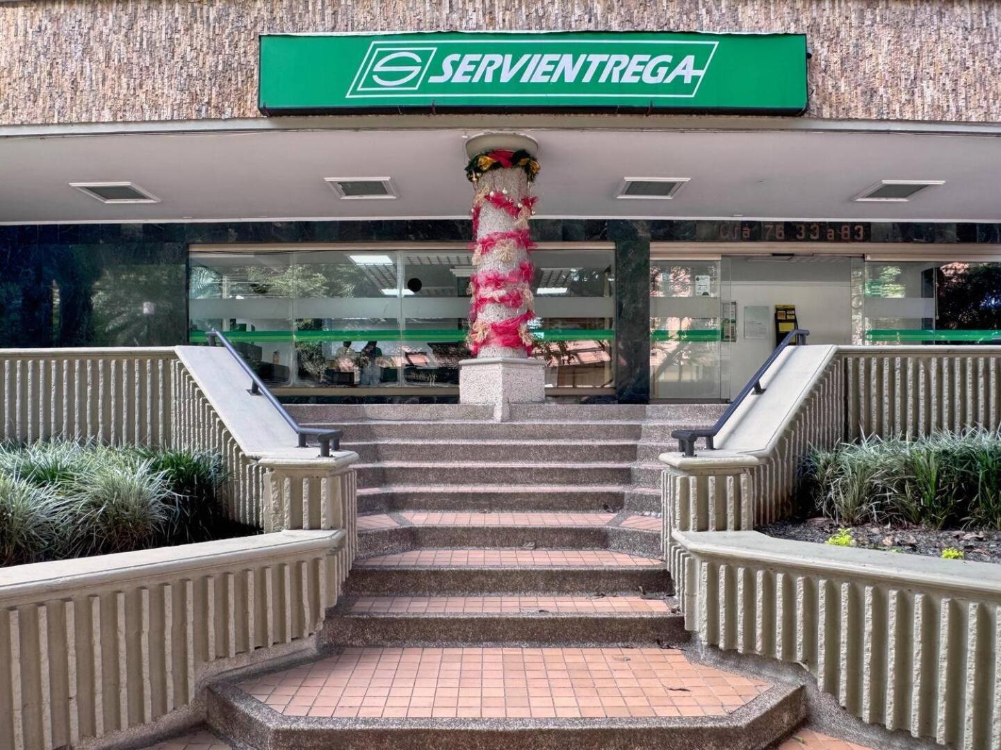 1br Near Unicentro, Upb & 2nd Parque Laureles * Medellín